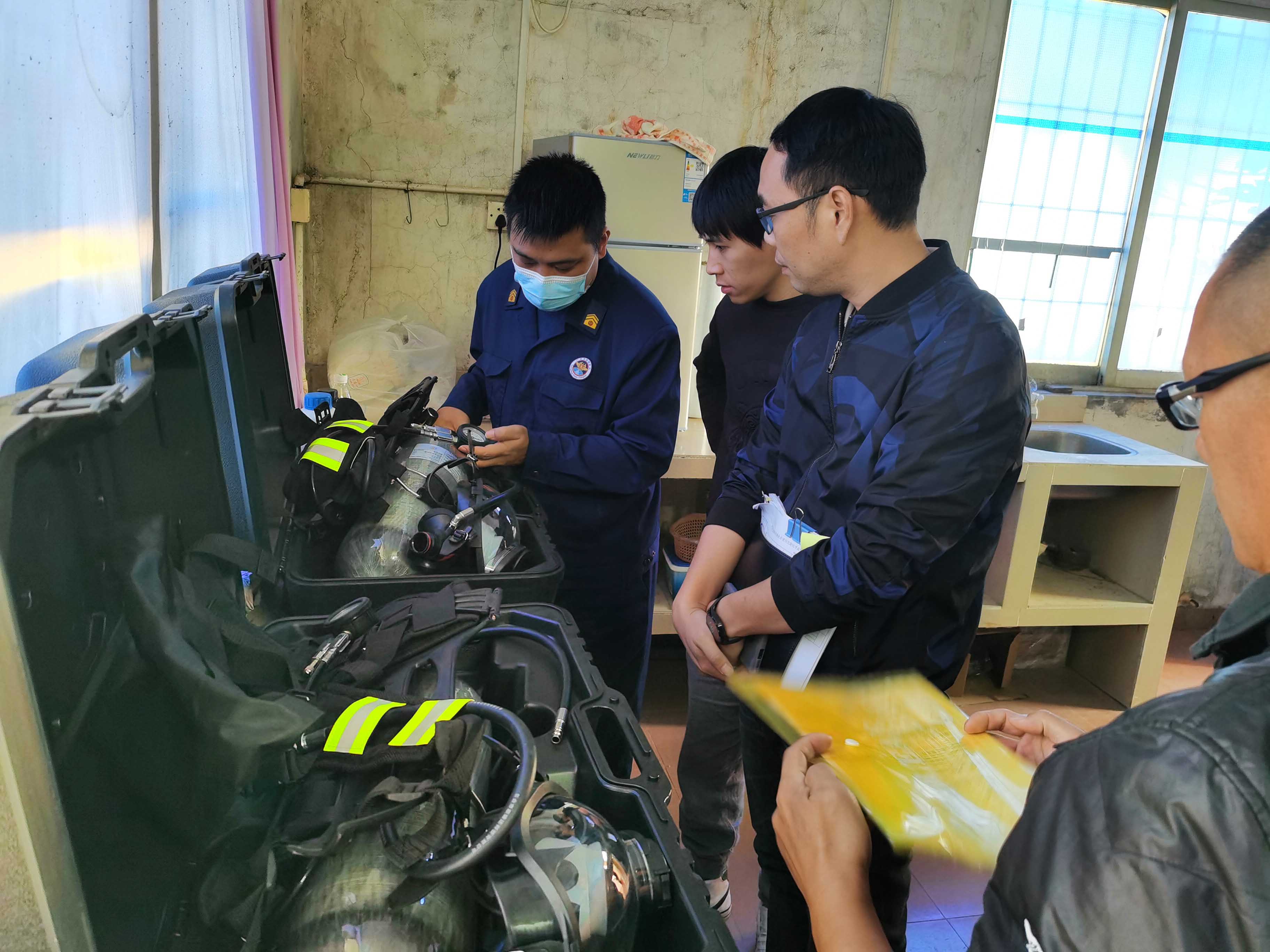 開展有限空間作業安全生產專項檢查.jpg