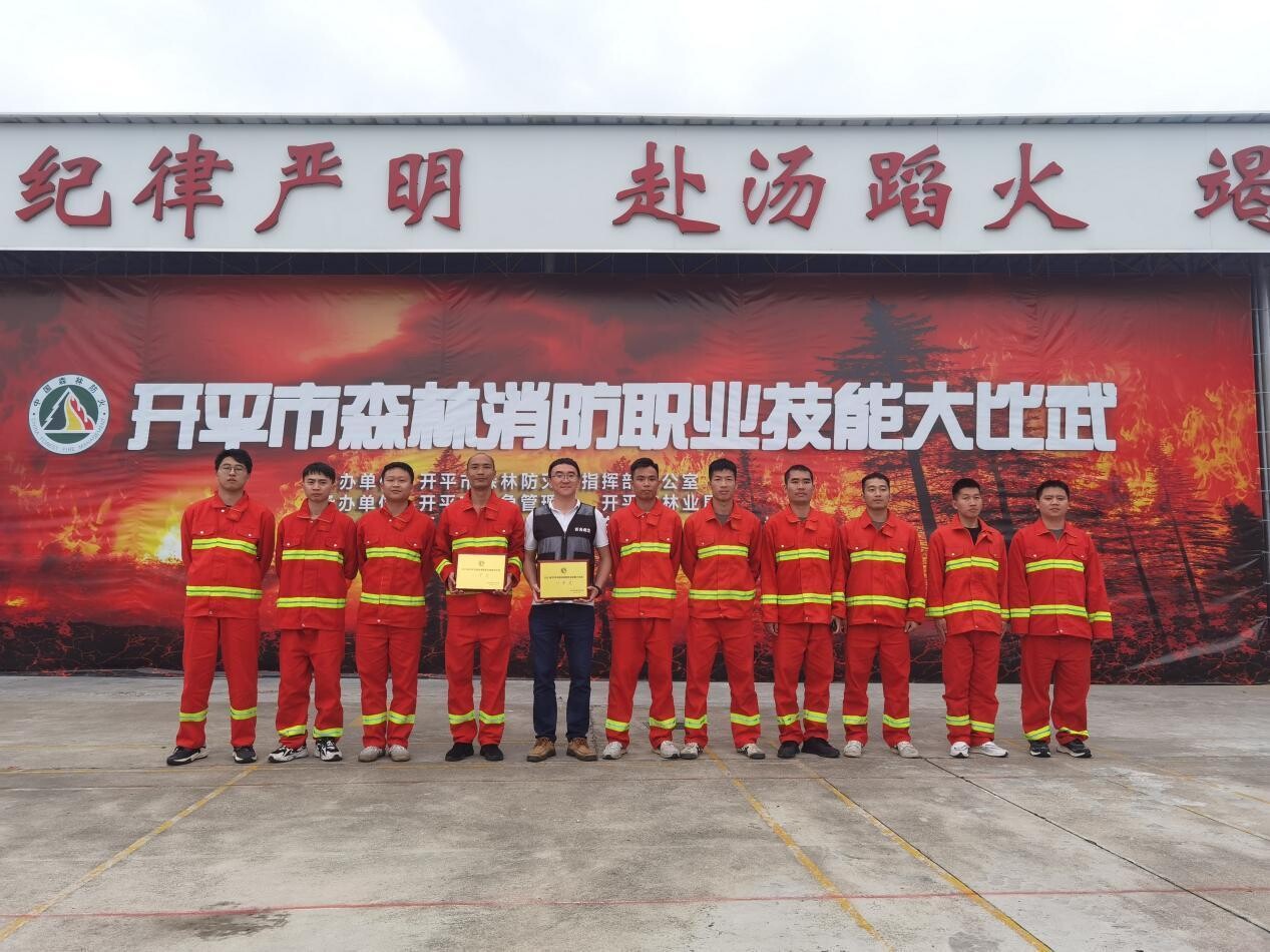 11月 百合鎮：退役軍人在森林職業技能大比武競賽獲佳績_1